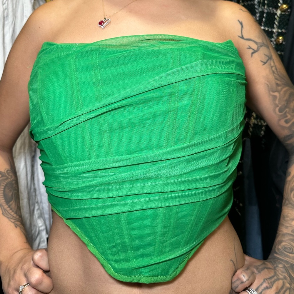 AKIRA crop top GREEN